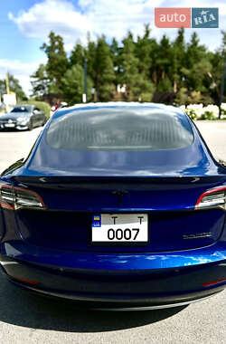 Седан Tesla Model 3 2019 в 