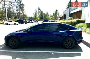 Седан Tesla Model 3 2019 в 