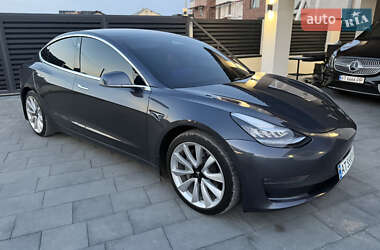 Седан Tesla Model 3 2020 в Івано-Франківську