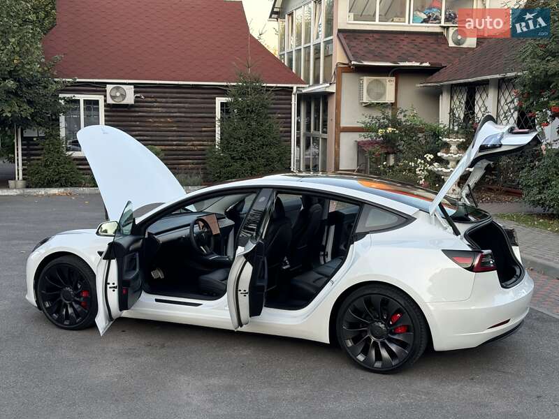 Tesla Model 3 2021