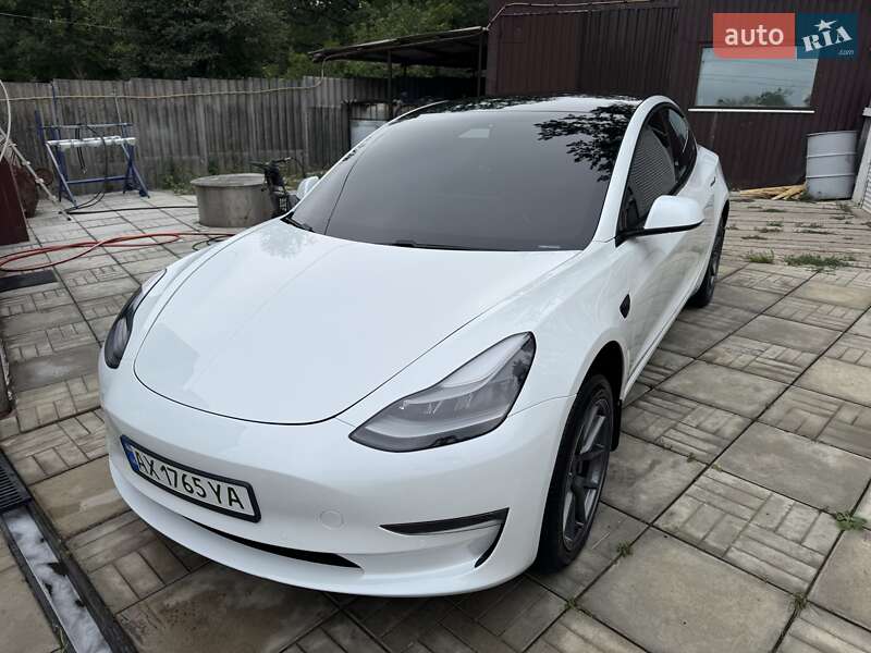 Седан Tesla Model 3 2021 в Харкові