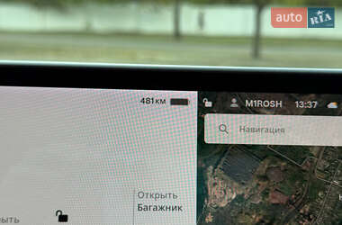 Седан Tesla Model 3 2021 в 