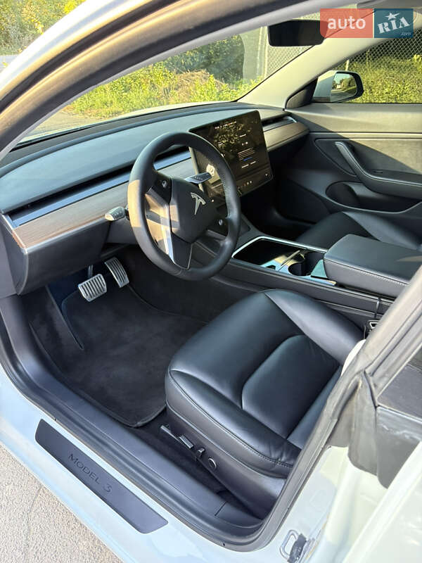 Седан Tesla Model 3 2021 в Тернополі