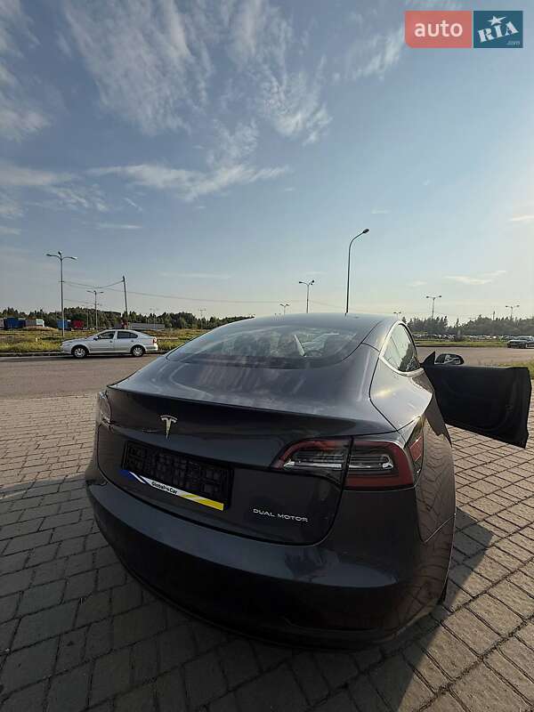 Седан Tesla Model 3 2019 в Львові фото 9 Седан Tesla Model 3 2019 в Львові