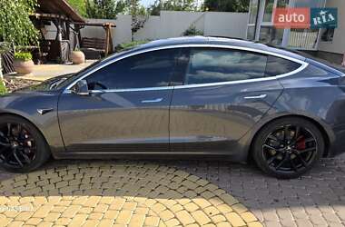 Седан Tesla Model 3 2018 в 