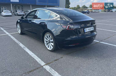 Седан Tesla Model 3 2019 в Кременчуці