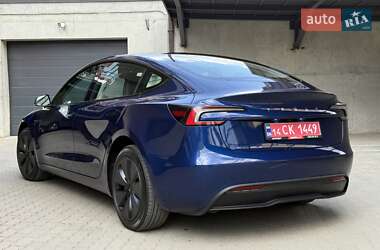 Седан Tesla Model 3 2024 в 