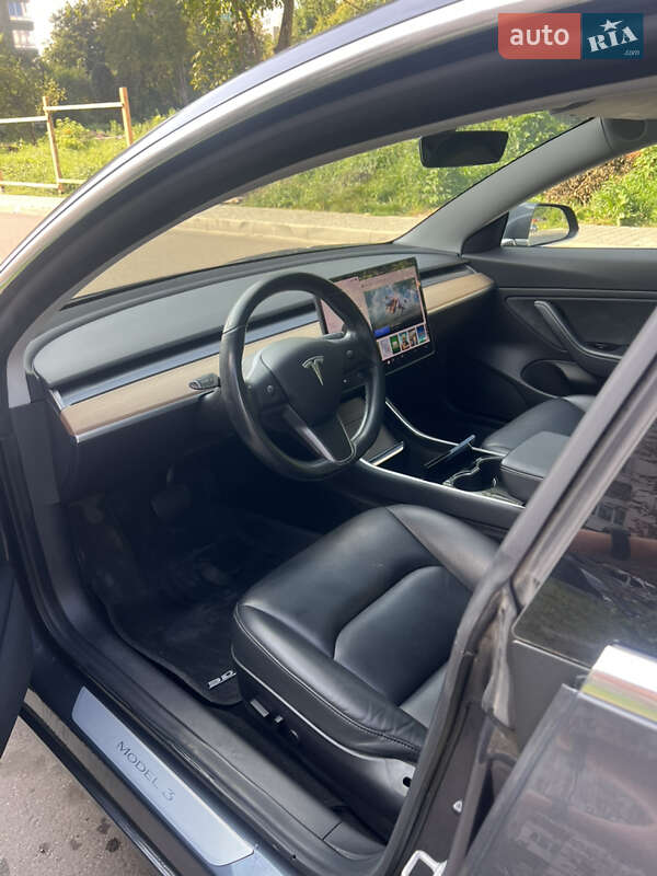 Седан Tesla Model 3 2019 в Львове фото 15 Седан Tesla Model 3 2019 в Львове