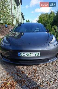 Седан Tesla Model 3 2020 в Львові