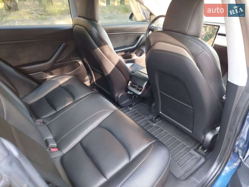 Седан Tesla Model 3 2021 в Харькове
