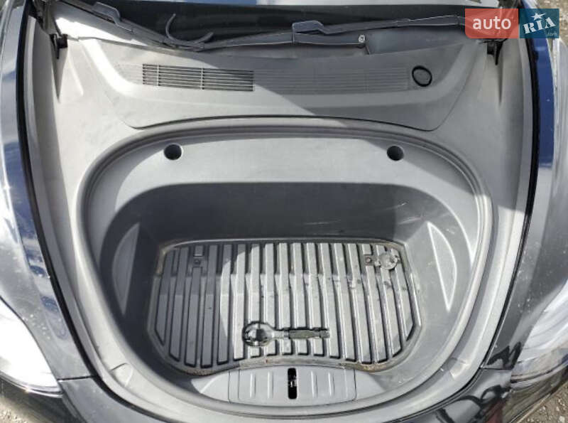 Седан Tesla Model 3 2021 в Тернополі