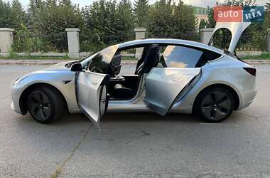 Седан Tesla Model 3 2018 в 