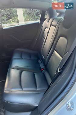 Седан Tesla Model 3 2018 в 