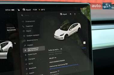 Седан Tesla Model 3 2019 в 