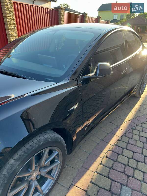 Седан Tesla Model 3 2021 в Львове фото 9 Седан Tesla Model 3 2021 в Львове