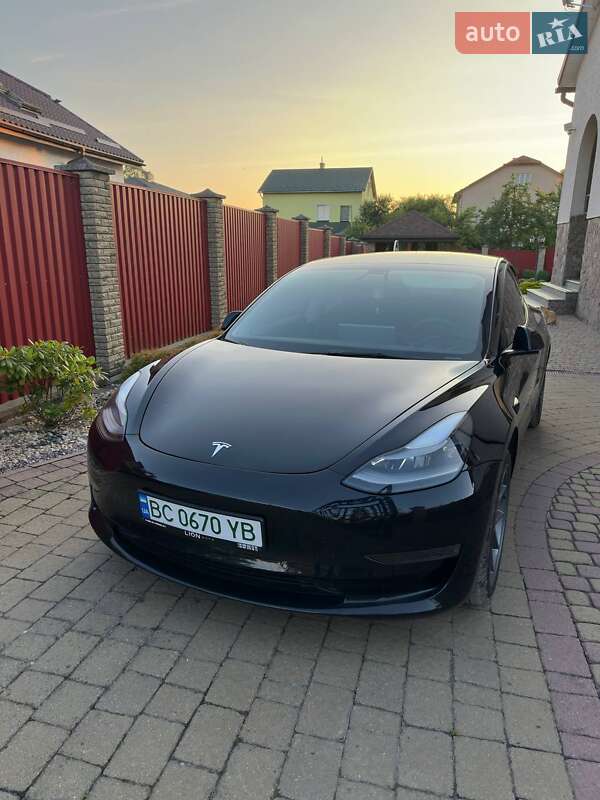 Седан Tesla Model 3 2021 в Львове фото 18 Седан Tesla Model 3 2021 в Львове