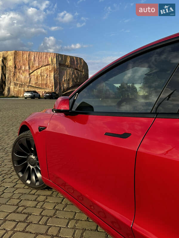 Седан Tesla Model 3 2022 в Одесі