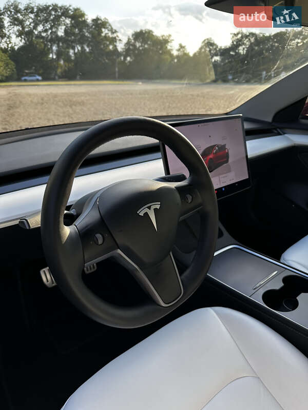 Седан Tesla Model 3 2022 в Одесі