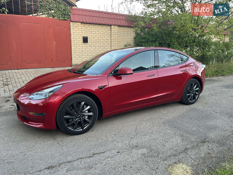 Седан Tesla Model 3 2019 в 