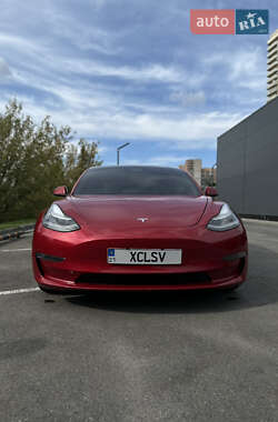 Седан Tesla Model 3 2019 в 