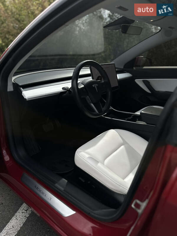 Седан Tesla Model 3 2019 в Харькове фото 13 Седан Tesla Model 3 2019 в Харькове