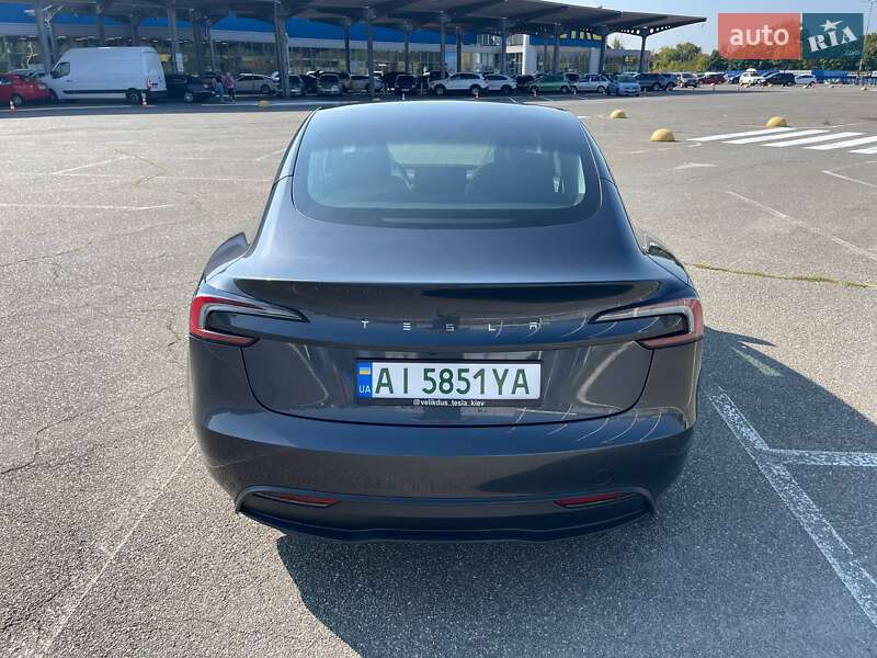 Седан Tesla Model 3 2024 в Киеве