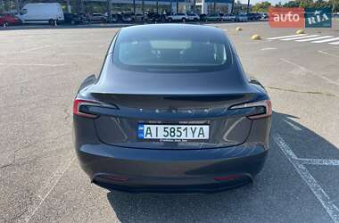Седан Tesla Model 3 2024 в 