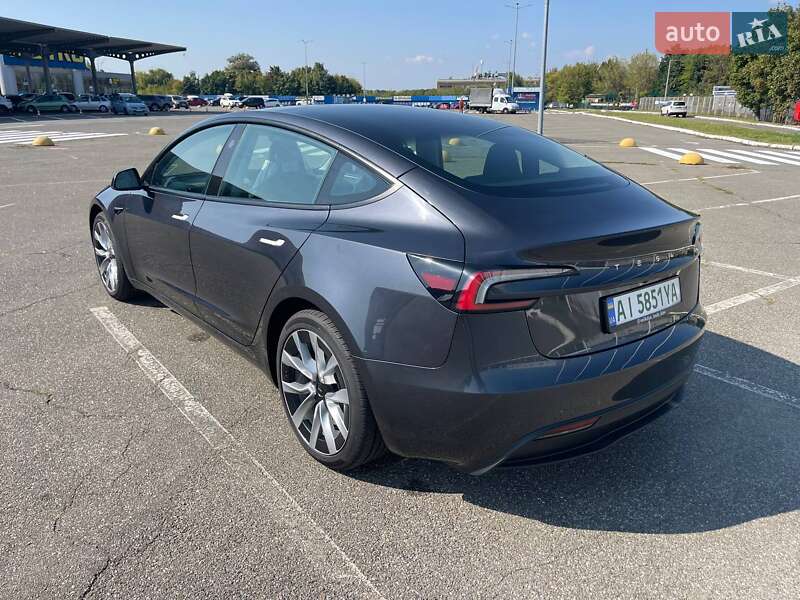 Седан Tesla Model 3 2024 в Киеве