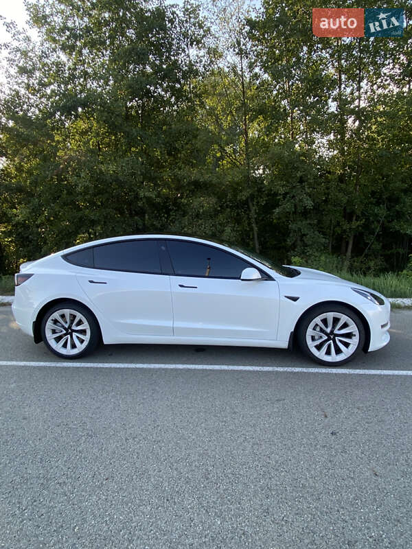 Седан Tesla Model 3 2022 в Києві фото 2 Седан Tesla Model 3 2022 в Києві