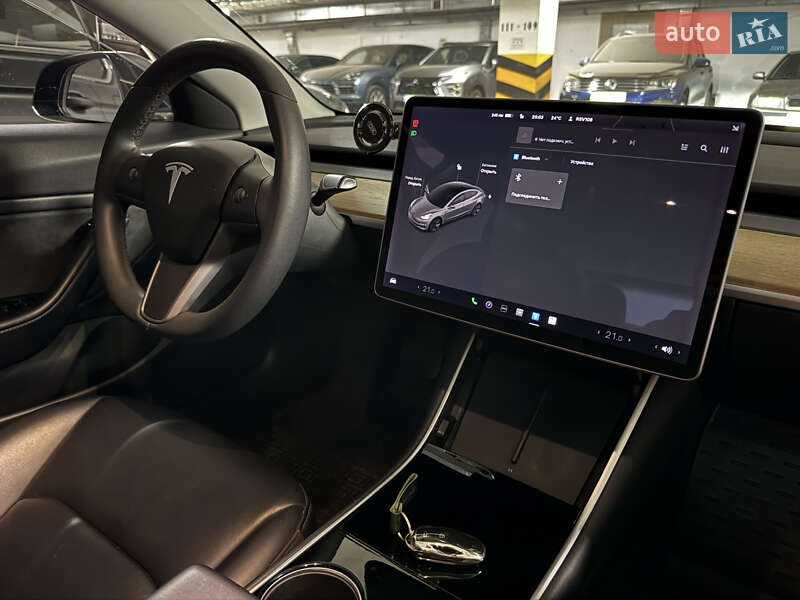 Седан Tesla Model 3 2019 в Полтаве