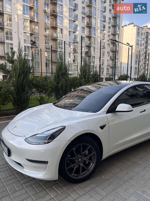 Седан Tesla Model 3 2021 в Днепре фото 4 Седан Tesla Model 3 2021 в Днепре