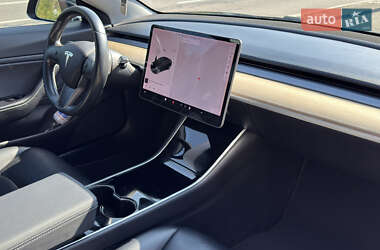 Седан Tesla Model 3 2018 в 