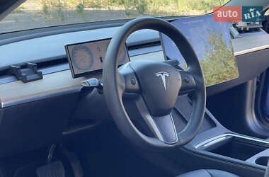 Седан Tesla Model 3 2021 в Киеве