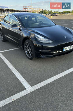 Седан Tesla Model 3 2018 в 