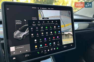 Седан Tesla Model 3 2018 в 