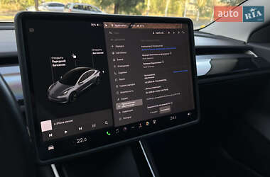 Седан Tesla Model 3 2018 в 