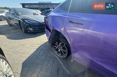 Седан Tesla Model 3 2020 в 