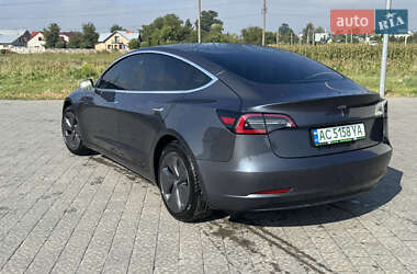 Седан Tesla Model 3 2020 в 