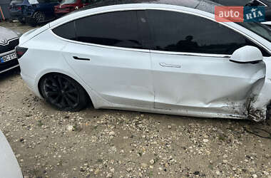 Седан Tesla Model 3 2018 в 