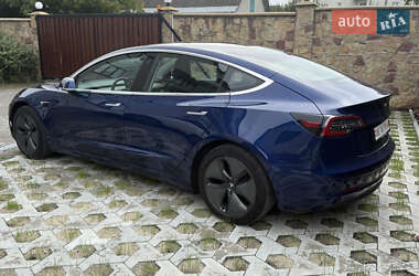 Седан Tesla Model 3 2019 в 