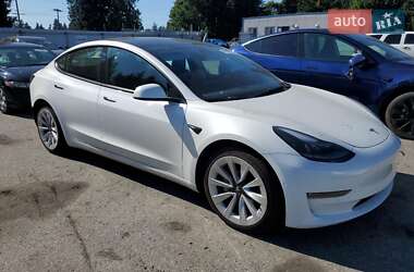 Седан Tesla Model 3 2022 в Киеве