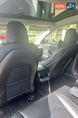 Седан Tesla Model 3 2019 в 