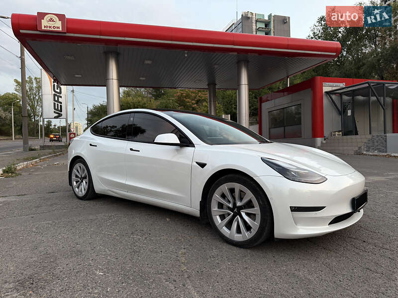 Седан Tesla Model 3 2022 в Днепре фото 5 Седан Tesla Model 3 2022 в Днепре