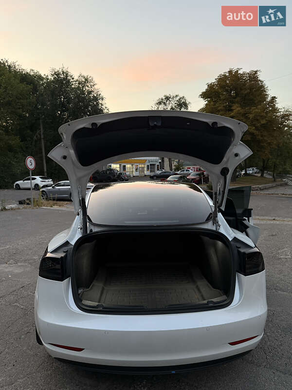 Седан Tesla Model 3 2022 в Днепре фото 12 Седан Tesla Model 3 2022 в Днепре