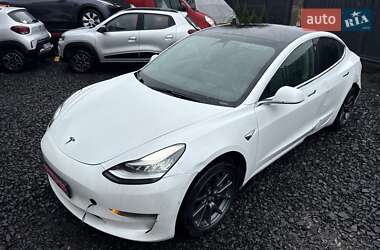Седан Tesla Model 3 2019 в 