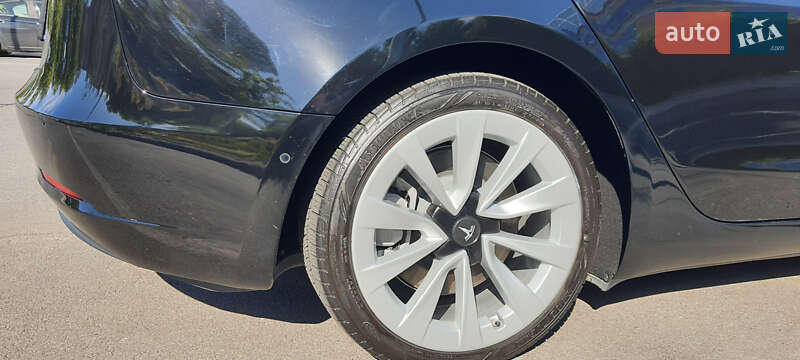 Седан Tesla Model 3 2021 в Днепре