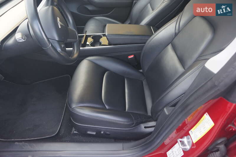 Седан Tesla Model 3 2018 в Самборі фото 26 Седан Tesla Model 3 2018 в Самборі