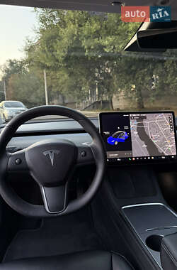 Седан Tesla Model 3 2019 в 
