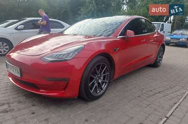 Седан Tesla Model 3 2019 в 