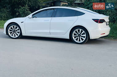 Седан Tesla Model 3 2018 в 